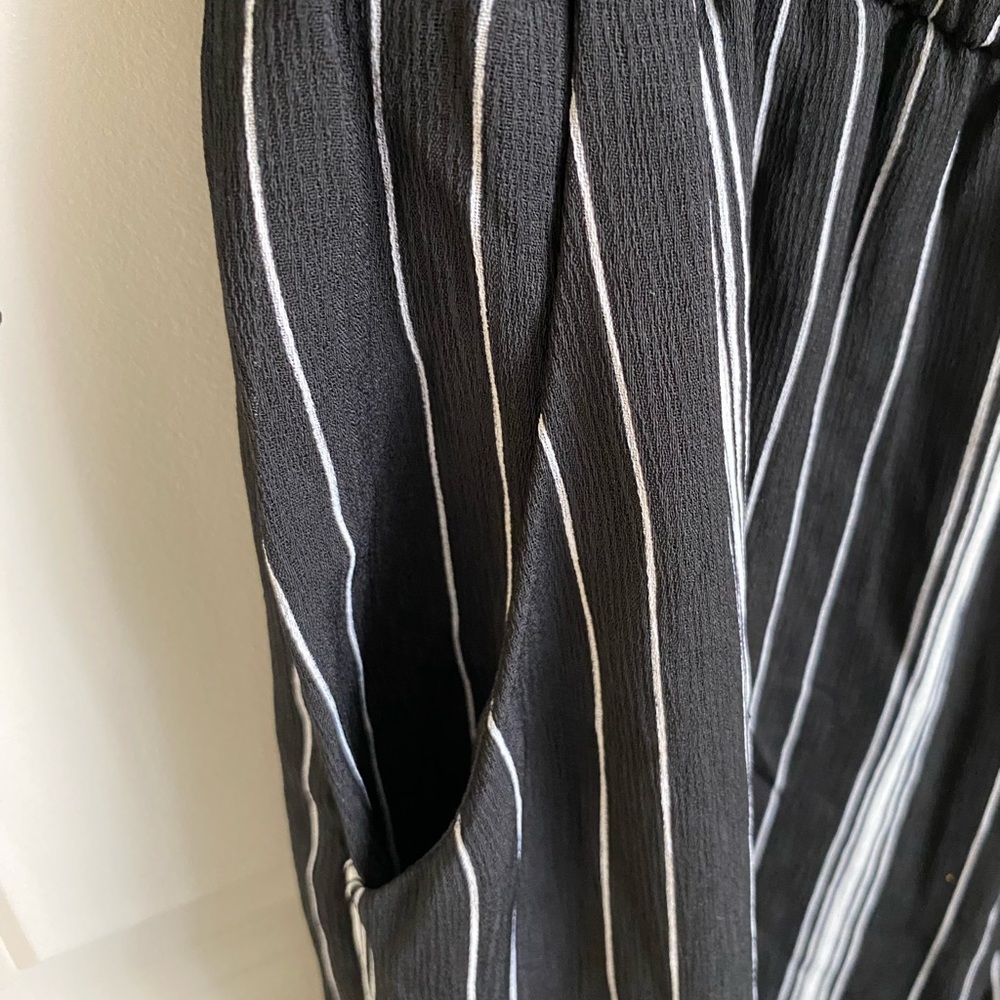 AUW Black and White Striped Long Sleeve Dress - Picture 12 of 14